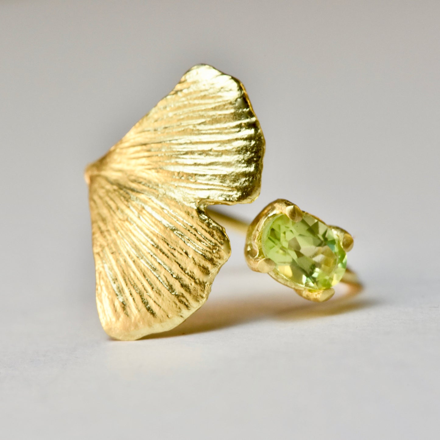 GINKGO RING STONE